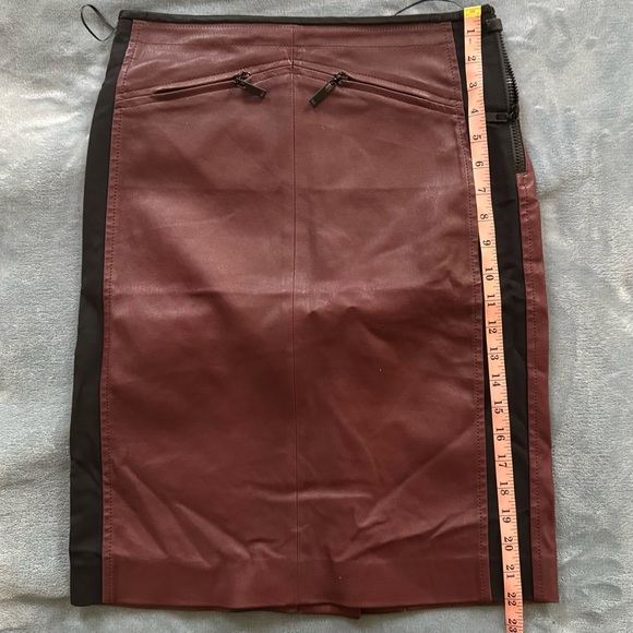 Louis Vuitton leather skirt - Picture 8 of 11